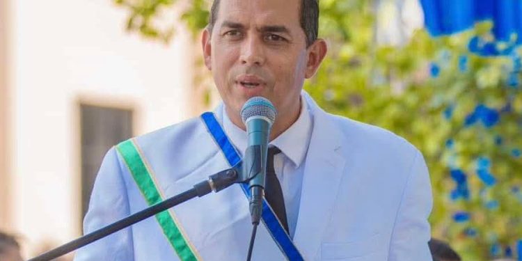 Alcalde de Haina denuncia crisis en el Cuerpo de Bomberos y cuestiona manejo de recursos