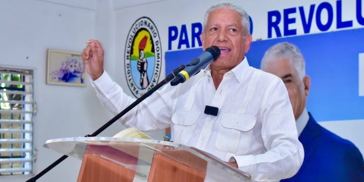 PRD pide al presidente Abinader dejar sin efecto congelación de los precios de los combustibles