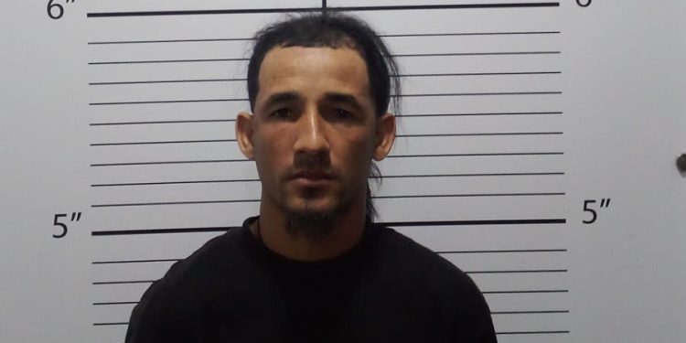 Policía Nacional apresa a dos hombres implicados en tiroteo captado en video ocurrido en Villa Liberación, SDE, donde dos personas resultaron heridas