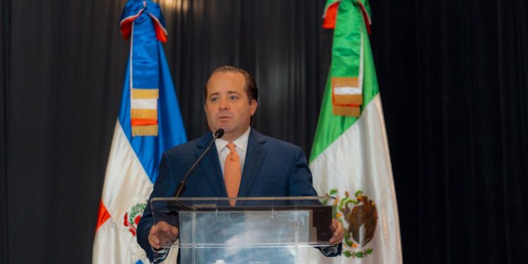Ministro Paliza: “República Dominicana cumple con las condiciones necesarias para convertirse en un hub energético regional”