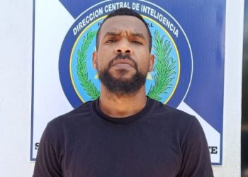 DINTEL apresa a “Choquito” y ocupa armas de fuego, fusiles, municiones y armas blancas durante allanamiento en SPM