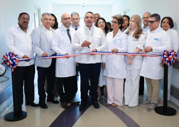 SNS inaugura unidad de cirugía intrauterina; bebés podrán ser operados antes de nacer de forma gratuita