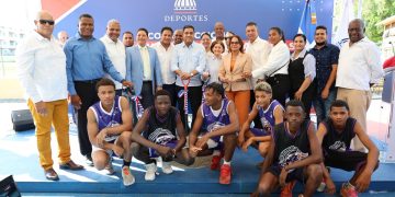 Ministro Kelvin Cruz inicia construcción del techado multiuso de Matanzas, Peravia, con inversión de RD$28 millones