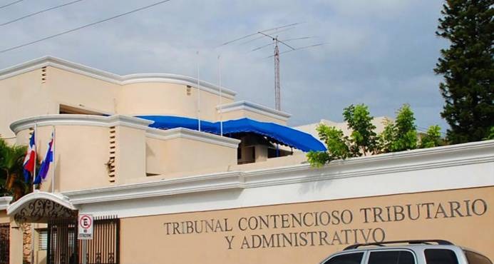 TSA se reserva fallo sobre amparo contra limitaciones a renovación de licencias para mayores de 75 años