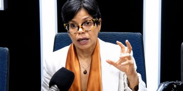 Jurista aclara que acción ante el TC busca incorporar las tres causales y no despenalizar el aborto