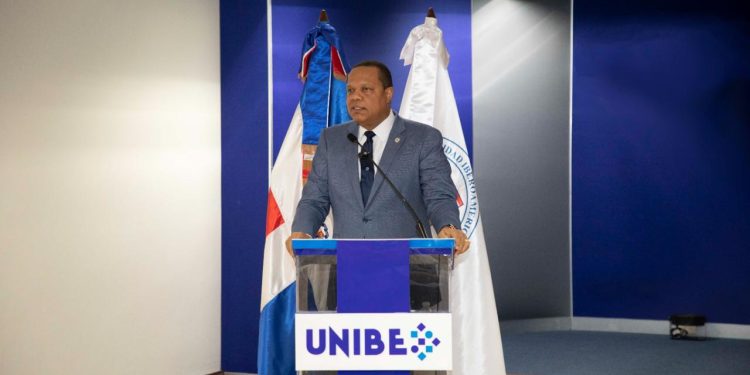 Eddy Alcántara destaca RD se ha convertido en referente regional en tecnología para protección de consumidores