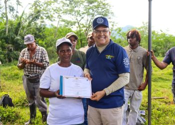 Escuela de Graduados de Doctrina Conjunta (EGDC) de la UNADE realiza exitosa jornada de reforestación en La Cumbre, municipio de Villa Altagracia