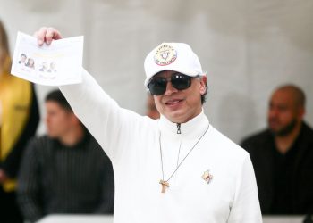 Petro rechaza declarar un ganador en elecciones de Colombia; denuncia presuntas irregularidades