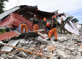 Filipinas eleva a 45 los muertos y a 17 los desaparecidos por el terremoto