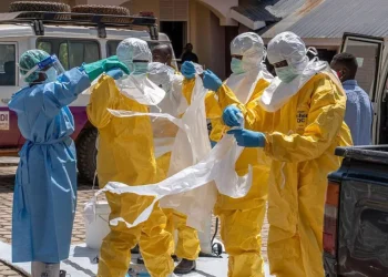 Uganda eleva a 16 los casos de ébola tras confirmar nuevo contagio importado