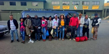 Ejército intercepta cuatro vehículos con 29 haitianos indocumentados en Constanza