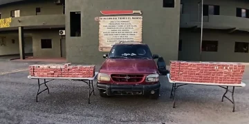 Ejército ocupa contrabando de 50,000 cigarrillos ocultos en compartimento secreto de un vehículo