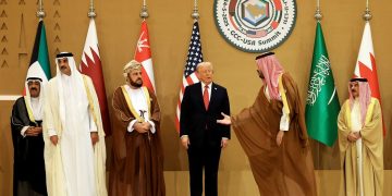 Trump insinúa que EE. UU. prepara nuevos ataques contra Irán