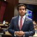 Omar espalda eliminación de anticipos a microempresas y advierte riesgos en propuesta a pequeñas y medianas