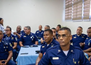 Policía Nacional realiza taller sobre régimen disciplinario para inspectores