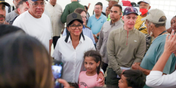 Delcy Rodríguez prometió nuevas viviendas para los damnificados antes de fin de año