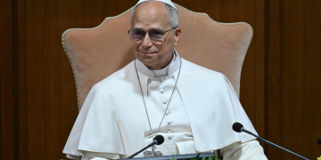 El papa León XIV envía una primera ayuda de 100, 000 euros a Venezuela por los terremotos