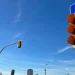 Semáforos derretidos: Ola de calor no da tregua en Europa