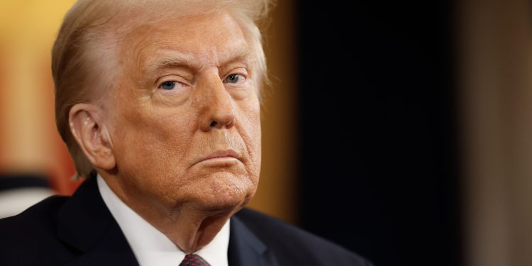 Trump anuncia que mañana firmará acuerdo con Irán y pondrán fin a la guerra