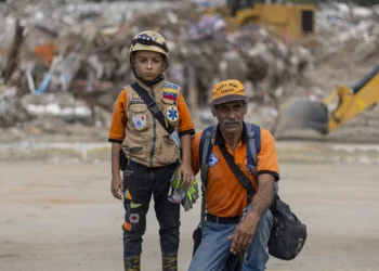 Sebastián Corro, el 'topito' venezolano de diez años que salvó a dos mascotas tras los sismos