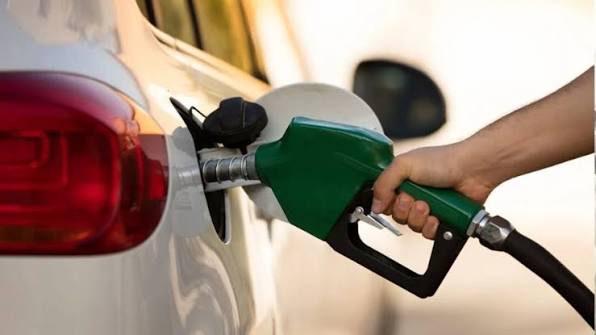 Principales combustibles bajan RD$ 3:00 y RD$ 5:00; otros siguen igual