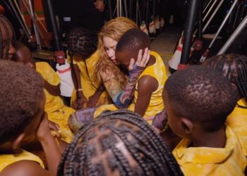 “Seremos amigos para siempre”: la conmovedora despedida de Shakira a los niños ugandeses tras su show en Nueva York