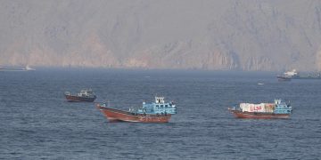 Dubái planea un nuevo puerto en Emiratos para evitar el estrecho de Ormuz