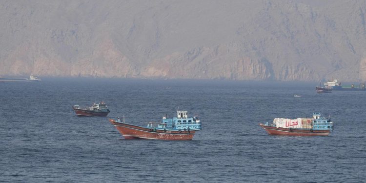 Dubái planea un nuevo puerto en Emiratos para evitar el estrecho de Ormuz
