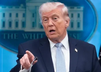 Trump amenaza a Rusia y China por Irán