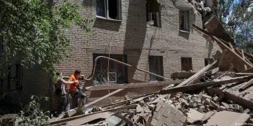 Ataque ruso cerca de Kiev dejó 11 muertos y cientos de heridos