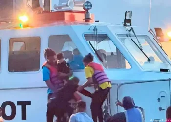 Tragedia en Guyana: 27 muertos y 83 desaparecidos tras naufragio de ferry