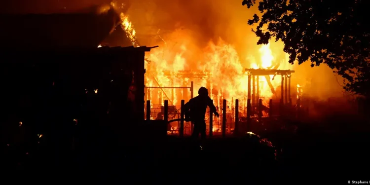 Evacuaciones masivas por feroces incendios en sur de Europa