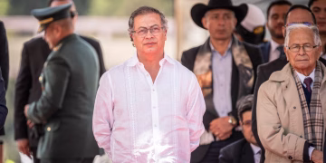Petro bajo presión por escándalo de corrupción antes del traspaso de poder