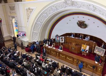 Chavismo y oposición retomarán diálogo político el 1 de agosto