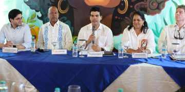Wellington Arnaud y el Banco Mundial socializan avances del proyecto de agua potable y aguas residuales en Moca y Gaspar Hernández