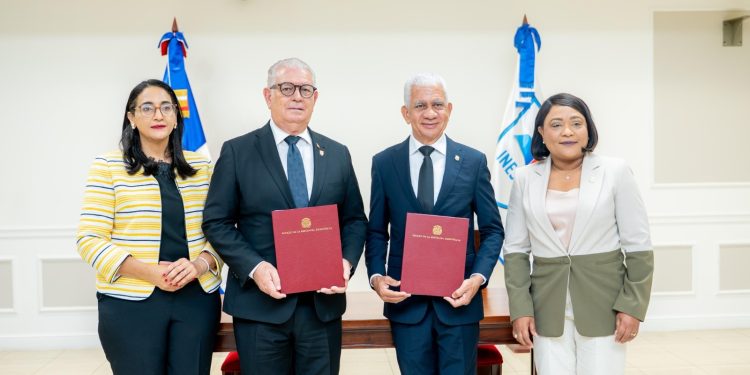 Senado y el INESDYC firman convenio de colaboración