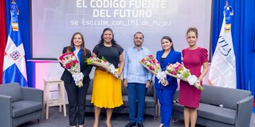 ITLA promueve el liderazgo femenino en las áreas STEAM con panel sobre innovación y tecnología