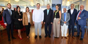 Presidente Grupo Telemicro recibe visita ministro de Medio Ambiente 