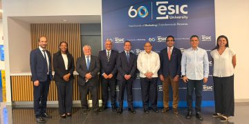 Ministro Rafael Santos Badía impulsa desde España la continuidad de la transformación educativa dominicana