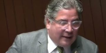 Bogaert: túnel de la Plaza de la Bandera pone fin al caos del tránsito. Esa solución debe replicarse en todo el pais