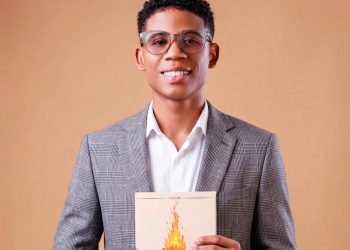 Joven autor Issai Turbi presenta su primer libro “¿ESTÁS LISTO PARA EL LLAMADO?”