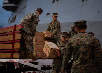 Ejército estadounidense continúa llevando asistencia humanitaria a Venezuela tras terremotos