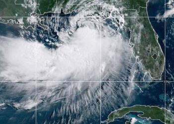 Tormenta tropical Bertha avanza hacia Estados Unidos con riesgo de inundaciones costeras