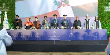 BARNA celebra su IV Graduación Ordinaria de la Licenciatura en Dirección Empresarial