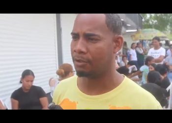 Tras muerte a tiros de dos hombres en Azua, parientes denuncian supuesto cobro de “peajes” de agentes de la PN a delincuentes