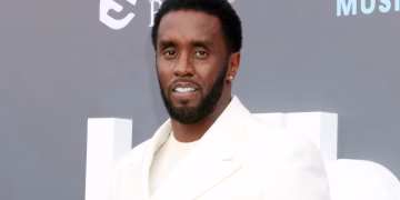 Sean ”Diddy” Combs saldrá de prisión antes de lo previsto tras un nuevo cambio de fecha
