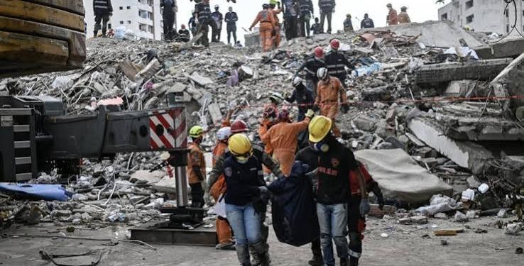Venezuela convoca a los familiares de niños desaparecidos para identificar 38 cuerpos en La Guaira