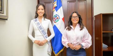 Viceministra Scarlet Benzán resalta papel de la juventud en el desarrollo del país en encuentro con Miss SDO Universo 2026