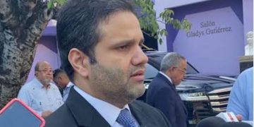 Richard Medina llama atención del impacto a empresas contribución residuos sólidos