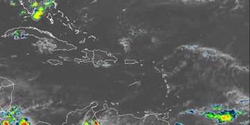 Indomet prevé aguaceros moderados a fuertes, tormentas eléctricas y posibles granizadas por vaguada
